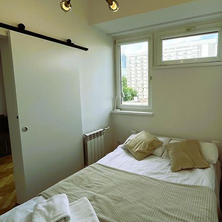 Cool Art Apartment Warsaw Exterior photo